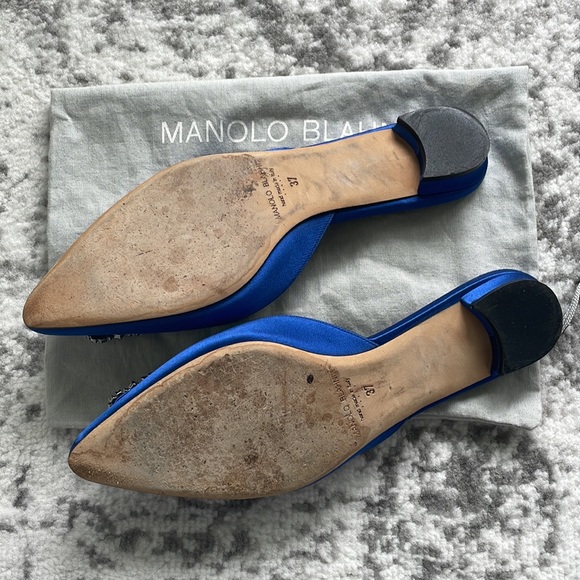 Manolo Blahnik Hangisi Mules - Picture 3 of 4